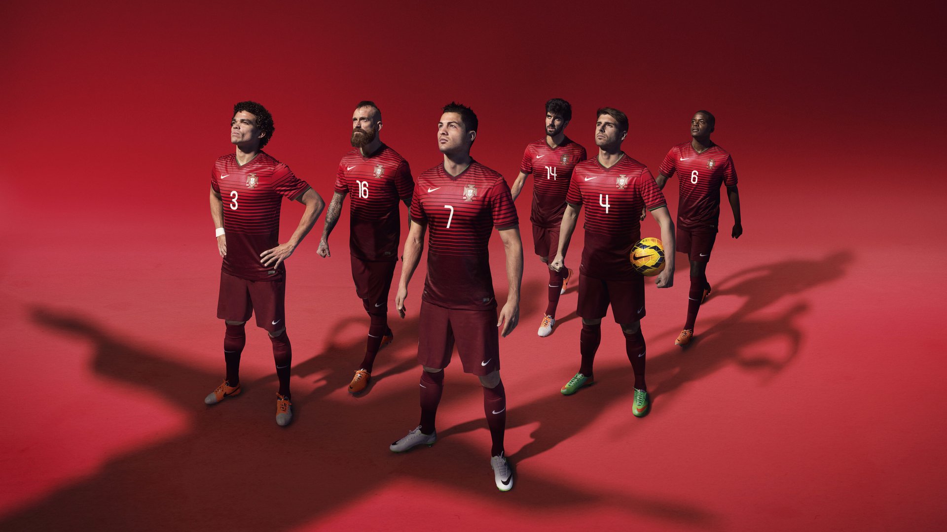 搏击台上竞技精神引发热议，搏击现场